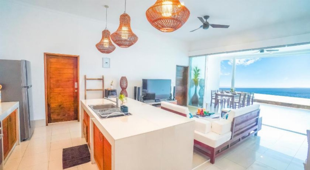 Air Sanih Beach Villa